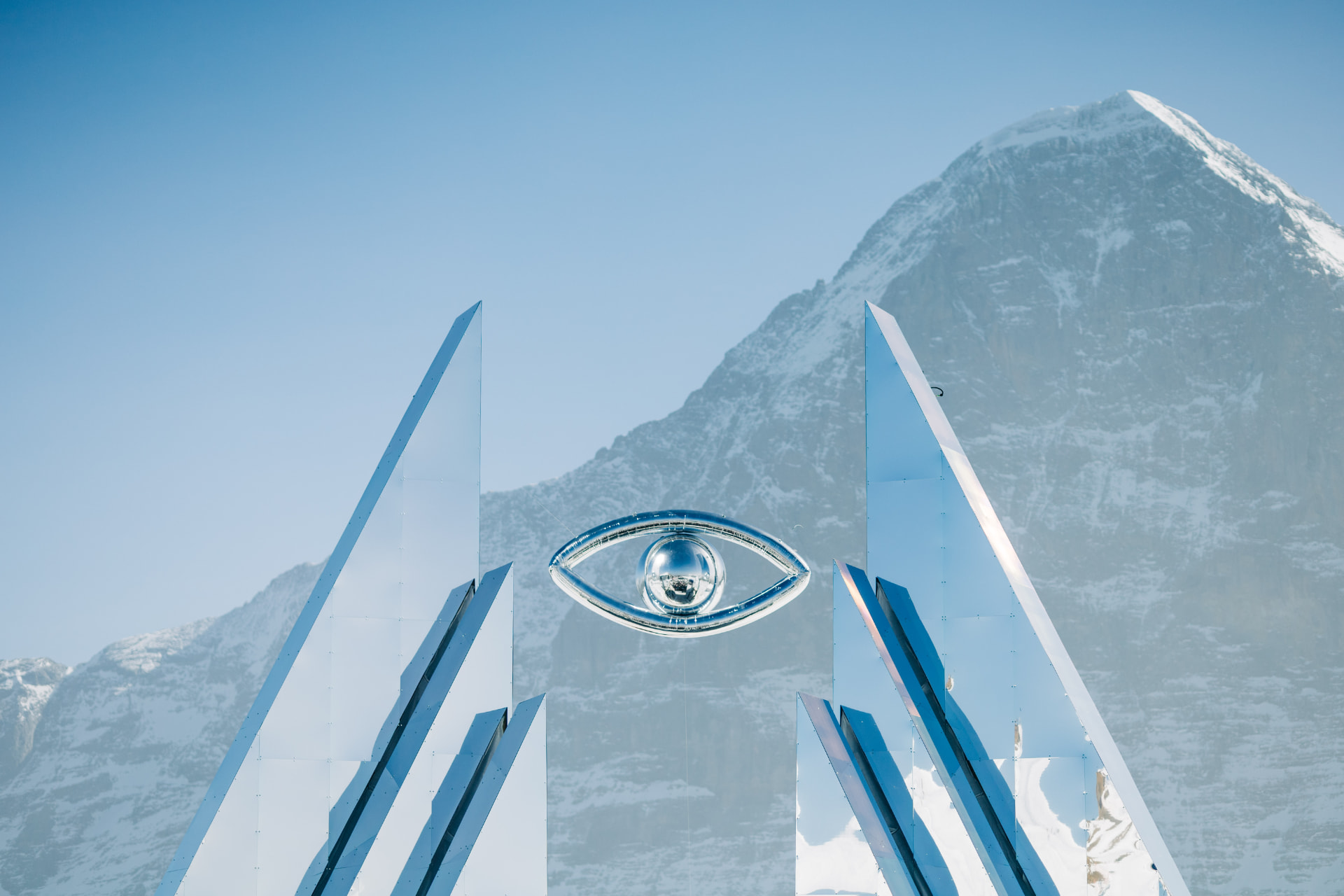 Eye